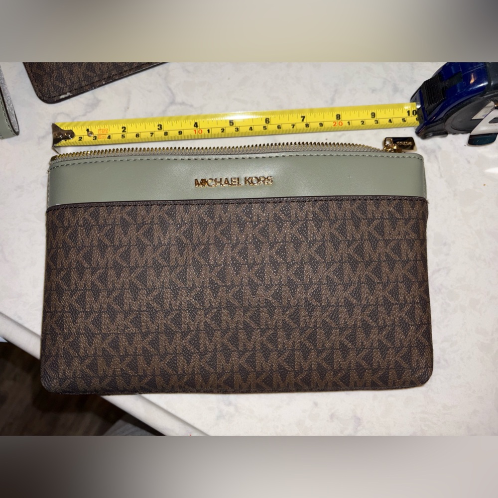 Michael Kors Green and brown wristlet